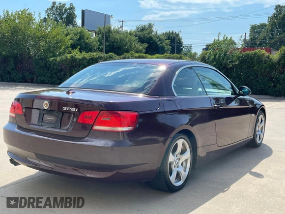 2007 BMW 3 Series 328i with VIN WBAWR33537PX75142, listed as a Copart auction lot 49962715 with 125,113 mi miles and Clean title. Bid and sale history available at DreamBid. Image 4.