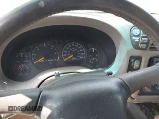 2001 GMC Jimmy SLE z VIN 1GKDT13W612136433, wystawiony jako IAAI lot #42336277 z przebiegiem Nie podano mil oraz . Historia ofert i sprzedaży dostępna na DreamBid. Obrazek 7.