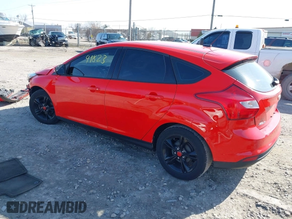 2013 Ford Focus SE with VIN 1FADP3K29DL158649, listed as a IAAI auction lot 42049823 with 172,662 mi miles. Bid and sale history available at carsss.com. Image 3.