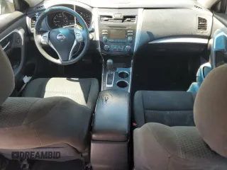 2015 Nissan Altima SV z VIN 1N4AL3AP5FC247780, wystawiony jako Copart lot #60120045 z przebiegiem 135 370 mil mil oraz Szkoda całkowita • Salvage title. Historia ofert i sprzedaży dostępna na DreamBid. Obrazek 8.