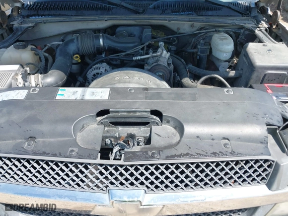 2004 Chevrolet Silverado 1500 Work Truck with VIN 1GCEC19X54Z276808, listed as a IAAI auction lot 41930248 with 223,271 mi miles. Bid and sale history available at carsss.com. Image 10.