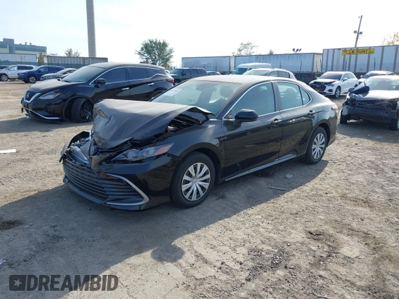 2022 Toyota Camry Hybrid LE with VIN 4T1C31AK1NU580817, listed as a IAAI auction lot 40719068 with 41,455 mi miles. Bid and sale history available at carsss.com. Image 18.