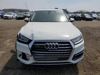 2018 Audi Q7 Premium Plus z VIN WA1LAAF76JD022822, wystawiony jako Copart lot #52515905 z przebiegiem 84 277 mil mil oraz Szkoda całkowita • Salvage title. Historia ofert i sprzedaży dostępna na DreamBid. Obrazek 5.