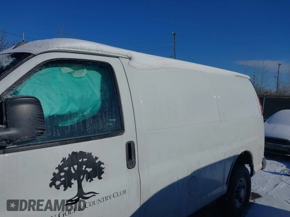 2018 Chevrolet Express Cargo Van with VIN 1GCWGAFG1J1195263, listed as a IAAI auction lot 41287882 with 71,475 mi miles. Bid and sale history available at carsss.com. Image 14.