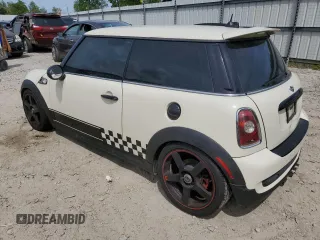 2007 MINI Hardtop S with VIN WMWMF73527TT83851, listed as a Copart auction lot 54740125 with 140,296 mi miles and Clean Title. Bid and sale history available at DreamBid. Image 2.