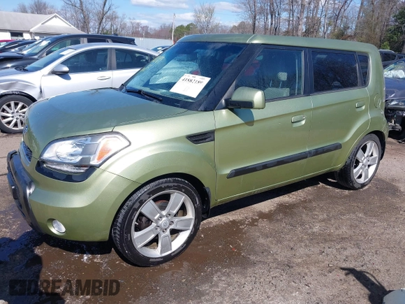 2010 Kia Soul + with VIN KNDJT2A25A7079729, listed as a IAAI auction lot 41882189 with 146,367 mi miles. Bid and sale history available at carsss.com. Image 17.