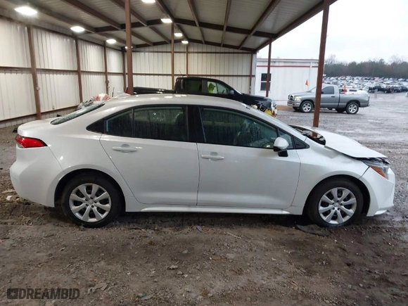 2024 Toyota Corolla LE with VIN 5YFB4MDE7RP219907, listed as a IAAI auction lot 41564348 with NaN miles. Bid and sale history available at carsss.com. Image 13.
