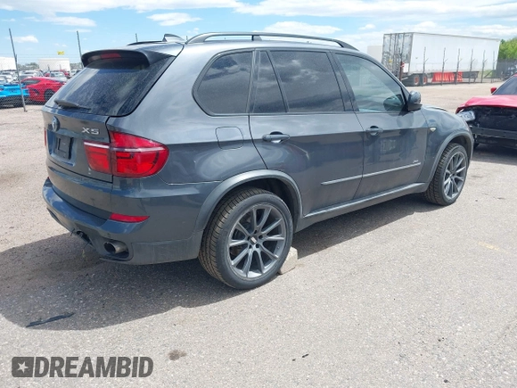 2012 BMW X5 35i z VIN 5UXZV4C53CL987556, wystawiony jako IAAI lot #42297756 z przebiegiem 190 922 mil mil oraz . Historia ofert i sprzedaży dostępna na DreamBid. Obrazek 4.