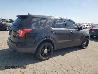 2017 Ford Police Interceptor Utility with VIN 1FM5K8AR5HGA24319, listed as a Copart auction lot 62778735 with 148,311 mi miles and Salvage title. Bid and sale history available at DreamBid. Image 3.