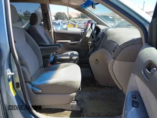 2006 Toyota Sienna CE z VIN 5TDZA23C36S453203, wystawiony jako IAAI lot #42572930 z przebiegiem 179 815 mil mil oraz . Historia ofert i sprzedaży dostępna na DreamBid. Obrazek 5.