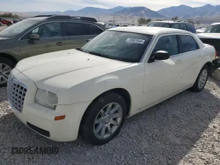 2005 Chrysler 300 with VIN 2C3JA43R25H616700, listed as a Copart auction lot 72081044 with 143,129 mi miles and Salvage Title. Bid and sale history available at carsss.com. Image 1.