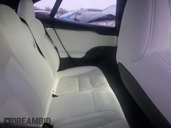 2022 Tesla Model S z VIN 5YJSA1E58NF479552, wystawiony jako Copart lot #48290275 z przebiegiem 78 931 mil mil oraz Szkoda całkowita • Salvage title. Historia ofert i sprzedaży dostępna na DreamBid. Obrazek 10.
