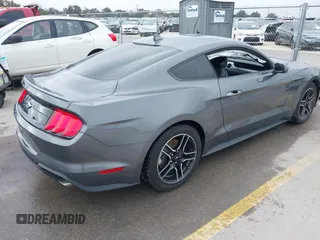 2022 Ford Mustang EcoBoost z VIN 1FA6P8TH4N5105288, wystawiony jako IAAI lot #41528117 z przebiegiem 44 424 mil mil oraz . Historia ofert i sprzedaży dostępna na DreamBid. Obrazek 4.