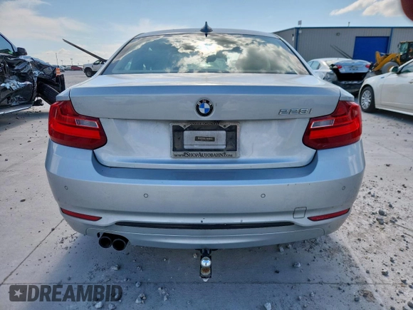 2016 BMW 2 Series 228i z VIN WBA1F9C51GV544631, wystawiony jako Copart lot #63320025 z przebiegiem 80 116 mil mil oraz Szkoda całkowita • Salvage title. Historia ofert i sprzedaży dostępna na DreamBid. Obrazek 6.