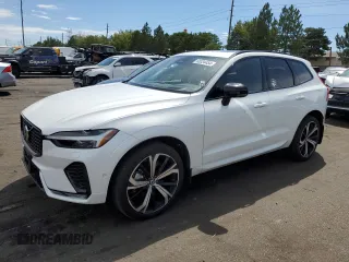 2023 Volvo XC60 Ultimate Dark Theme с VIN YV4062RX6P1290580, выставлен на аукционе Copart как лот 68334454 с пробегом 7 165 миль миль и Чистый • Clean title. История ставок и продаж доступна на DreamBid. Изображение 1.