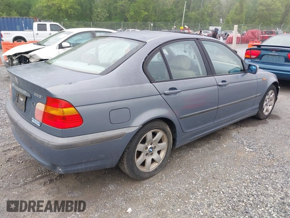 2004 BMW 3 Series 325i with VIN WBAEV33494KR35113, listed as a IAAI auction lot 42170200 with 153,671 mi miles and . Bid and sale history available at carsss.com. Image 4.