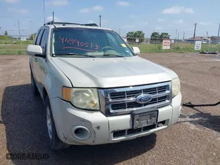 2009 Ford Escape Limited with VIN 1FMCU047X9KC13379, listed as a IAAI auction lot 41890513 with 207,074 mi miles. Bid and sale history available at carsss.com. Image 1.