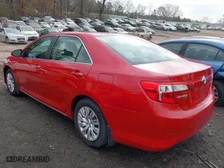 2014 Toyota Camry Hybrid LE with VIN 4T1BD1FK3EU102156, listed as a IAAI auction lot 41508170 with 164,671 mi miles. Bid and sale history available at carsss.com. Image 3.