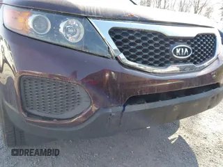 2012 Kia Sorento LX with VIN 5XYKTDA22CG286925, listed as a IAAI auction lot 41766103 with 163,522 mi miles. Bid and sale history available at carsss.com. Image 13.