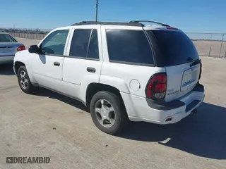 2008 Chevrolet TrailBlazer LT w/1LT with VIN 1GNDS13S182198903, listed as a IAAI auction lot 41769977 with 231,109 mi miles. Bid and sale history available at carsss.com. Image 3.