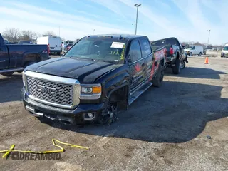 2016 GMC Sierra 2500HD Denali z VIN 1GT12UE80GF115452, wystawiony jako IAAI lot #41537973 z przebiegiem 182 800 mil mil oraz . Historia ofert i sprzedaży dostępna na DreamBid. Obrazek 17.