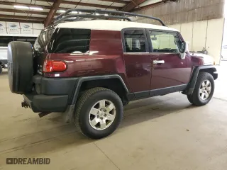2007 Toyota FJ Cruiser with VIN JTEBU11F870028205, listed as a Copart auction lot 54555175 with 204,942 mi miles and Clean Title. Bid and sale history available at carsss.com. Image 3.