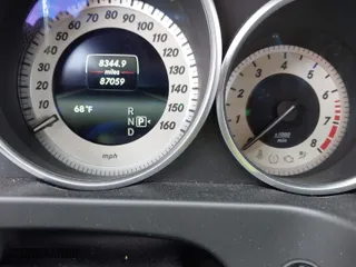 2015 Mercedes-Benz E-Class E 350 Luxury with VIN WDDHF8JB7FB163506, listed as a IAAI auction lot 40734709 with 87,059 mi miles. Bid and sale history available at carsss.com. Image 7.
