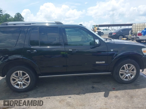 2008 Ford Explorer Limited z VIN 1FMEU65898UB18267, wystawiony jako IAAI lot #42424938 z przebiegiem 149 469 mil mil oraz . Historia ofert i sprzedaży dostępna na DreamBid. Obrazek 13.