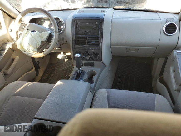 2007 Ford Explorer XLT z VIN 1FMEU73887UB87099, wystawiony jako Copart lot #43654775 z przebiegiem Nie podano mil oraz Szkoda całkowita • Salvage title. Historia ofert i sprzedaży dostępna na DreamBid. Obrazek 8.