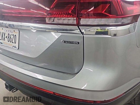 2024 Volkswagen Atlas SE z VIN 1V2HR2CA4RC558128, wystawiony jako IAAI lot #42852874 z przebiegiem 23 623 mil mil oraz . Historia ofert i sprzedaży dostępna na DreamBid. Obrazek 15.