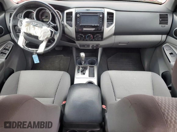 2015 Toyota Tacoma PreRunner z VIN 3TMJU4GN5FM183242, wystawiony jako Copart lot #46185705 z przebiegiem 71 932 mil mil oraz Szkoda całkowita • Salvage title. Historia ofert i sprzedaży dostępna na DreamBid. Obrazek 8.
