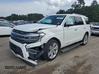 2023 Ford Expedition Platinum с VIN 1FMJU1L89PEA33040, выставлен на аукционе Copart как лот 63409265 с пробегом 48 689 миль миль и Списание • Salvage title. История ставок и продаж доступна на DreamBid. Изображение 1.
