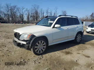 2011 Mercedes-Benz GLK with VIN WDCGG8HB2BF710736, listed as a Copart auction lot 46503705 with 125,822 mi miles and Salvage Title. Bid and sale history available at carsss.com. Image 1.