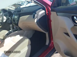 2016 Nissan Rogue SV with VIN KNMAT2MT0GP644465, listed as a IAAI auction lot 41898259 with 93,566 mi miles. Bid and sale history available at carsss.com. Image 5.