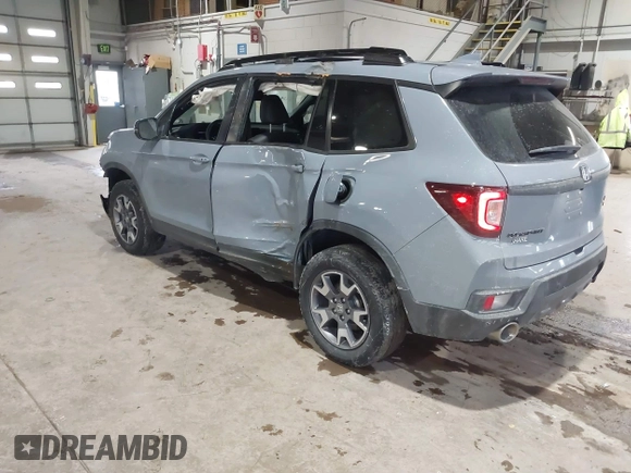 2022 Honda Passport TrailSport with VIN 5FNYF8H68NB003147, listed as a IAAI auction lot 41269006 with 61,026 mi miles and . Bid and sale history available at DreamBid. Image 3.