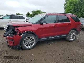 2018 Ford Explorer XLT z VIN 1FM5K8D82JGB82139, wystawiony jako Copart lot #64304795 z przebiegiem 167 186 mil mil oraz Szkoda całkowita • Salvage title. Historia ofert i sprzedaży dostępna na DreamBid. Obrazek 1.