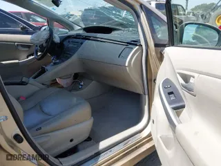 2011 Toyota Prius I with VIN JTDKN3DU3B1377265, listed as a IAAI auction lot 40279005 with 117,072 mi miles. Bid and sale history available at carsss.com. Image 5.