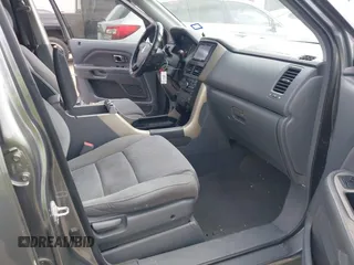 2008 Honda Pilot SE z VIN 5FNYF28398B002984, wystawiony jako IAAI lot #42105823 z przebiegiem 173 590 mil mil oraz . Historia ofert i sprzedaży dostępna na DreamBid. Obrazek 5.