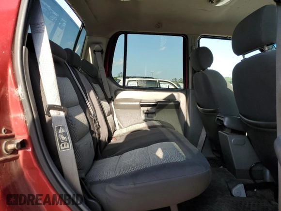 2004 Ford Explorer Sport Trac XLS z VIN 1FMZU67K24UA04776, wystawiony jako Copart lot #56180655 z przebiegiem 261 876 mil mil oraz Szkoda całkowita • Salvage title. Historia ofert i sprzedaży dostępna na DreamBid. Obrazek 10.