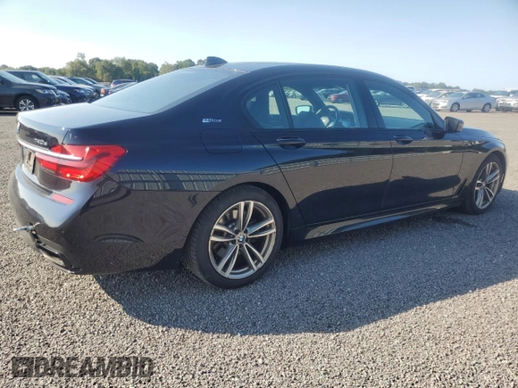 2018 BMW 7 Series 740e xDrive iPerformance with VIN WBA7J2C52JG938439, listed as a Copart auction lot 69452044 with 38,451 mi miles and Salvage Title. Bid and sale history available at carsss.com. Image 3.