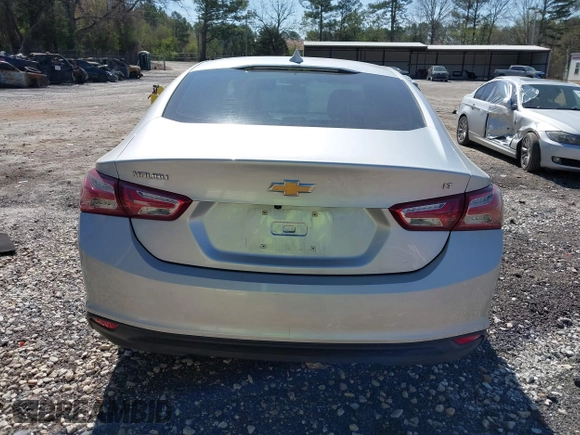 2022 Chevrolet Malibu LT with VIN 1G1ZD5ST9NF142666, listed as a IAAI auction lot 41892217 with 56,398 mi miles and . Bid and sale history available at DreamBid. Image 16.