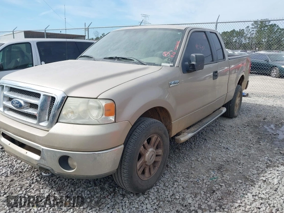 2008 Ford F-150 XLT with VIN 1FTPX14VX8FB18653, listed as a IAAI auction lot 41671416 with 209,962 mi miles. Bid and sale history available at carsss.com. Image 2.
