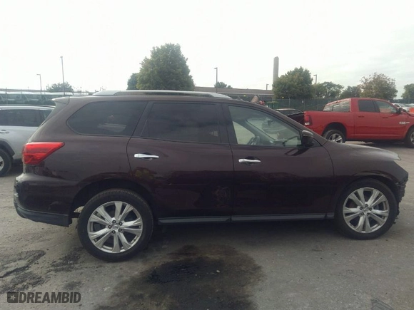 2019 Nissan Pathfinder S with VIN 5N1DR2MM3KC595925, listed as a IAAI auction lot 40281309 with NaN miles. Bid and sale history available at carsss.com. Image 14.