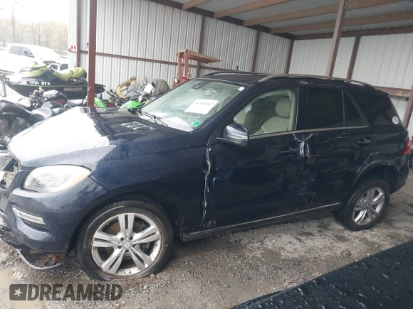 2014 Mercedes-Benz M 350 with VIN 4JGDA2EBXEA385648, listed as a IAAI auction lot 41949867 with 228,140 mi miles and . Bid and sale history available at DreamBid. Image 14.