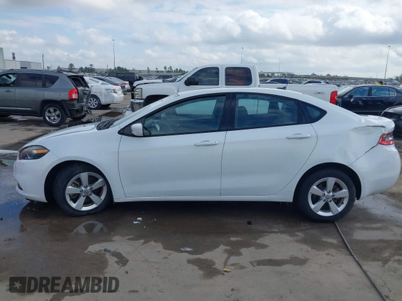 2015 Dodge Dart SXT z VIN 1C3CDFBB9FD278078, wystawiony jako IAAI lot #41486575 z przebiegiem 49 767 mil mil oraz . Historia ofert i sprzedaży dostępna na DreamBid. Obrazek 14.