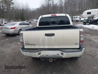 2014 Toyota Tacoma with VIN 3TMLU4EN5EM157590, listed as a IAAI auction lot 41687141 with 111,836 mi miles. Bid and sale history available at carsss.com. Image 16.