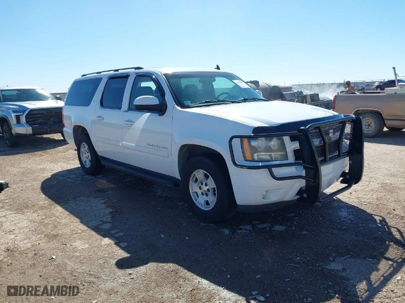 2007 Chevrolet Suburban LS with VIN 1GNFC16097J174837, listed as a IAAI auction lot 41759926 with 217,309 mi miles. Bid and sale history available at carsss.com. Image 1.