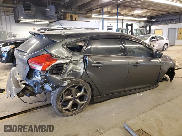 2018 Ford Focus ST with VIN 1FADP3L99JL282007, listed as a Copart auction lot 43141075 with 57,495 mi miles and Salvage Title. Bid and sale history available at DreamBid. Image 3.