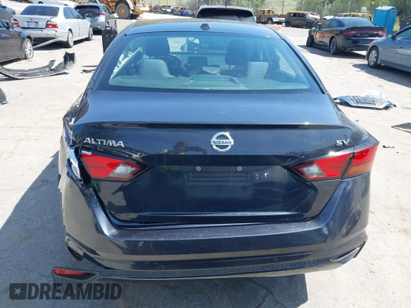 2022 Nissan Altima 2.5 SV with VIN 1N4BL4DV7NN319358, listed as a IAAI auction lot 41844741 with 70,965 mi miles. Bid and sale history available at carsss.com. Image 16.