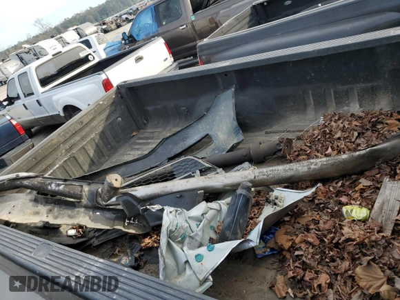 2003 Ford F-350 XL with VIN 1FTWW33F13EA05631, listed as a Copart auction lot 82089174 with 365,768 mi miles and Salvage Title. Bid and sale history available at DreamBid. Image 13.